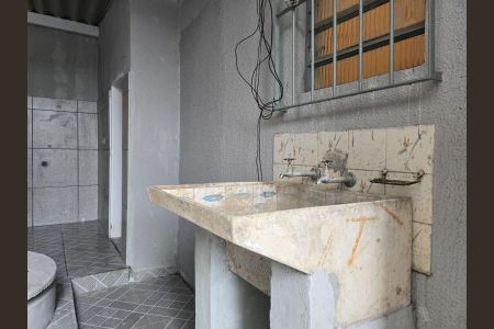 Casa para alugar com 74m², 2 quartos e 2 vagas Casa para alugar com 74m², 2 quartos e 2 vagasÁrea de Serviço