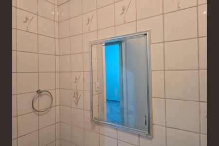 Casa para alugar com 74m², 2 quartos e 2 vagas Casa para alugar com 74m², 2 quartos e 2 vagasBanheiro Social