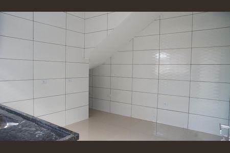Cozinha de casa para alugar com 1 quarto, 47m² em Jardim Presidente Dutra, Guarulhos