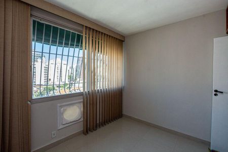 Apartamento à venda com 120m², 3 quartos e 1 vaga