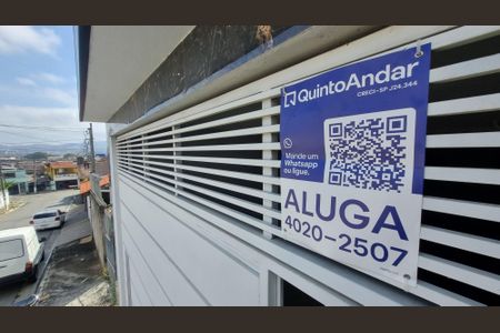 Casa para alugar com 60m², 2 quartos e 1 vaga