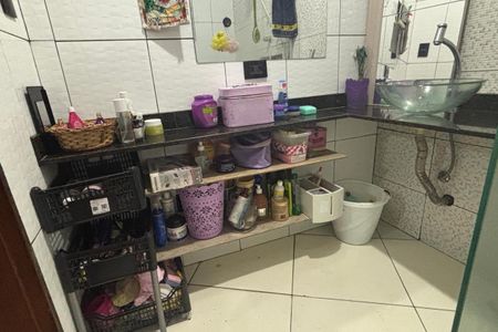 Casa à venda com 50m², 4 quartos e 1 vagaCasa 2 -Banheiro 