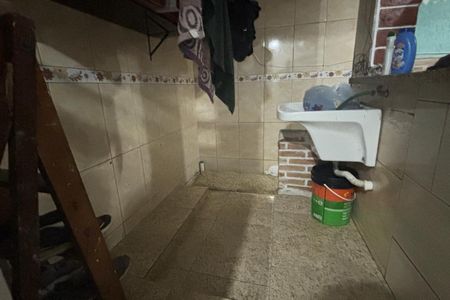 Casa à venda com 50m², 4 quartos e 1 vagaÁrea serviço casa 1 