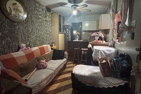 Casa à venda com 50m², 4 quartos e 1 vagaCasa 2 - Sala 