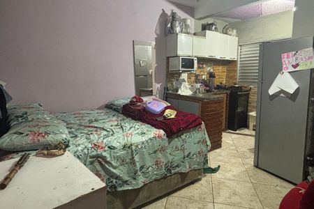 Casa à venda com 50m², 4 quartos e 1 vagaKitnet 2-Quarto/cozinha 