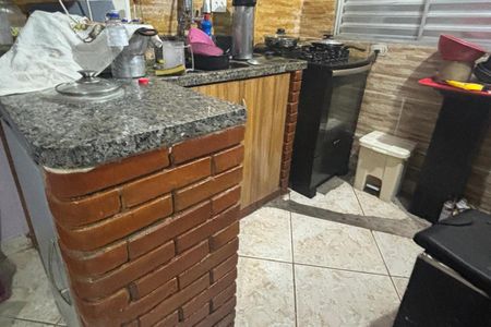 Casa à venda com 50m², 4 quartos e 1 vagaKitnet 2- Cozinha 