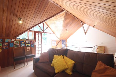 Casa de condomínio à venda com 208m², 4 quartos e 2 vagasSótão 