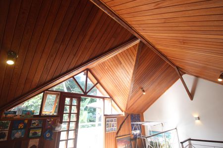 Casa de condomínio à venda com 208m², 4 quartos e 2 vagasSótão 