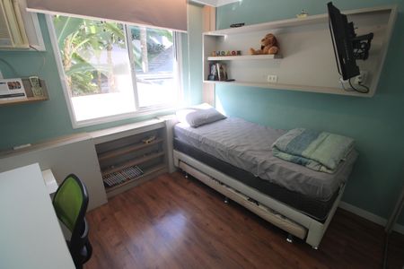 Casa de condomínio à venda com 208m², 4 quartos e 2 vagasSuíte 1