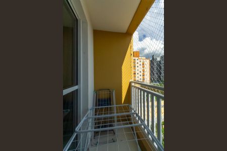 Apartamento à venda com 48m², 2 quartos e 1 vaga Apartamento à venda com 48m², 2 quartos e 1 vagaVaranda