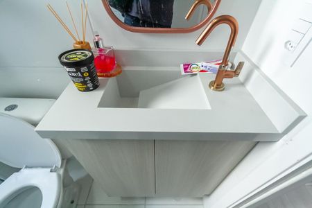 Apartamento à venda com 48m², 2 quartos e 1 vaga Apartamento à venda com 48m², 2 quartos e 1 vagaBanheiro