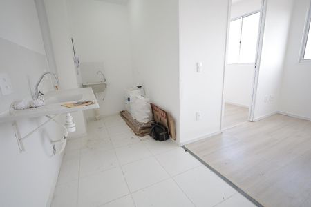 Apartamento para alugar com 34m², 2 quartos e sem vaga Apartamento para alugar com 34m², 2 quartos e sem vagaCozinha e Área de Serviço