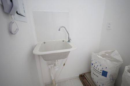 Apartamento para alugar com 34m², 2 quartos e sem vaga Apartamento para alugar com 34m², 2 quartos e sem vagaCozinha e Área de Serviço