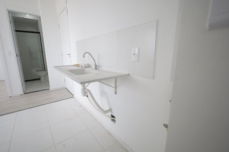 Apartamento para alugar com 34m², 2 quartos e sem vaga Apartamento para alugar com 34m², 2 quartos e sem vagaCozinha e Área de Serviço