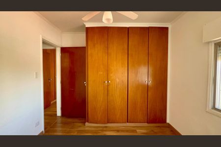 Apartamento à venda com 74m², 2 quartos e 1 vagaQuarto 2