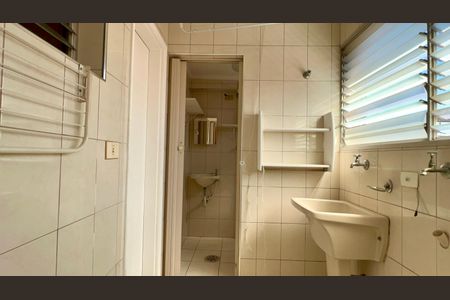 Apartamento à venda com 74m², 2 quartos e 1 vagaÁrea de Serviço