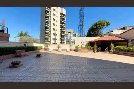 Apartamento à venda com 74m², 2 quartos e 1 vagaÁrea comum
