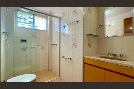 Apartamento à venda com 74m², 2 quartos e 1 vagaBanheiro