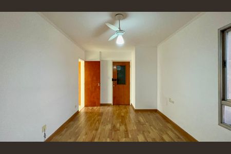 Apartamento à venda com 74m², 2 quartos e 1 vagaSala