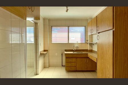 Apartamento à venda com 74m², 2 quartos e 1 vagaCozinha