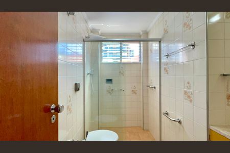 Apartamento à venda com 74m², 2 quartos e 1 vagaBanheiro