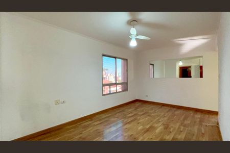 Apartamento à venda com 74m², 2 quartos e 1 vagaSala