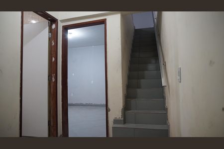 Casa à venda com 250m², 2 quartos e 1 vagaEscada