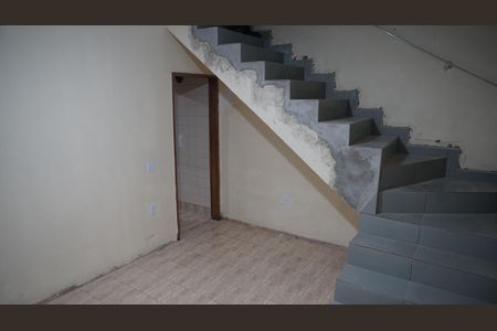 Casa à venda com 250m², 2 quartos e 1 vagaSala