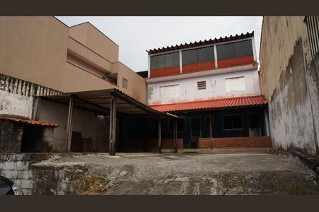Casa à venda com 250m², 2 quartos e 1 vagaQuintal