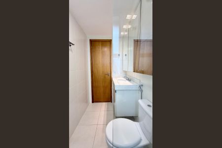 Apartamento à venda com 63m², 2 quartos e 2 vagasBanheiro Social