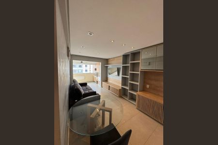 Apartamento à venda com 2 quartos, 71m² em Vila Bertioga, São Paulo