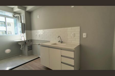 Apartamento para alugar com 50m², 2 quartos e sem vaga Apartamento para alugar com 50m², 2 quartos e sem vagaCozinha e Área de Serviço