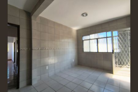Casa para alugar com 96m², 2 quartos e sem vaga