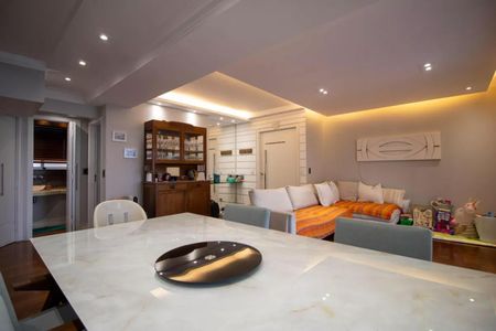 Foto 03 de apartamento à venda com 3 quartos, 222m² em Vila Progredior, São Paulo