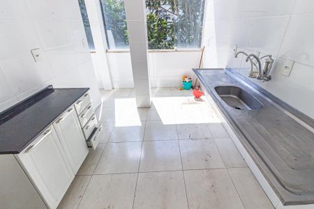 Apartamento à venda com 79m², 2 quartos e 1 vagaCozinha