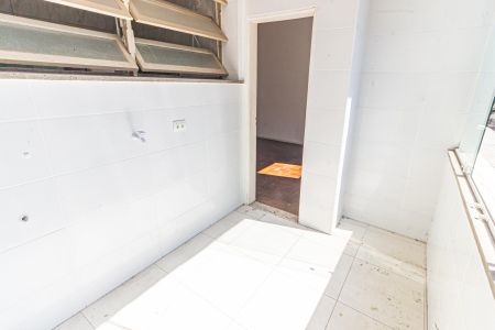 Apartamento à venda com 79m², 2 quartos e 1 vagaÁrea de Serviço