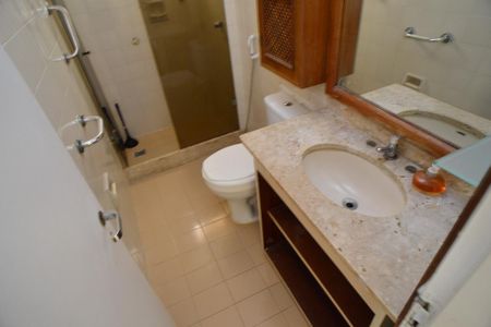 Apartamento para alugar com 180m², 3 quartos e 2 vagasBanheiro Escritório