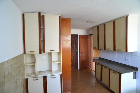 Apartamento para alugar com 180m², 3 quartos e 2 vagasCozinha