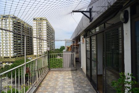 Apartamento para alugar com 180m², 3 quartos e 2 vagasVaranda Superior