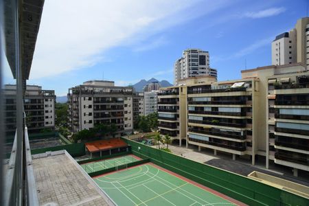 Apartamento para alugar com 180m², 3 quartos e 2 vagasVaranda