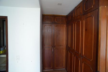 Apartamento para alugar com 180m², 3 quartos e 2 vagasSuíte