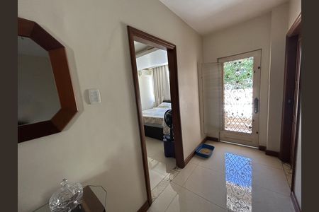 Casa à venda com 473m², 5 quartos e 3 vagasall dos quartos