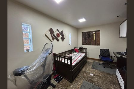Casa à venda com 473m², 5 quartos e 3 vagasEscritório