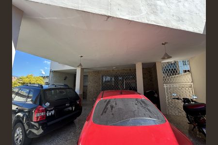 Casa à venda com 473m², 5 quartos e 3 vagasFachada