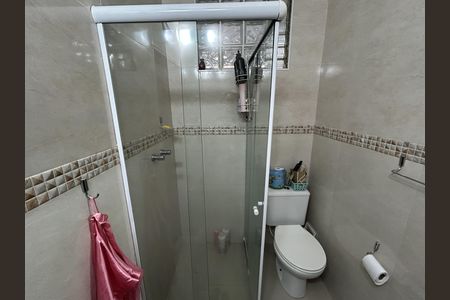 Casa à venda com 473m², 5 quartos e 3 vagasBanheiro da Suíte 2