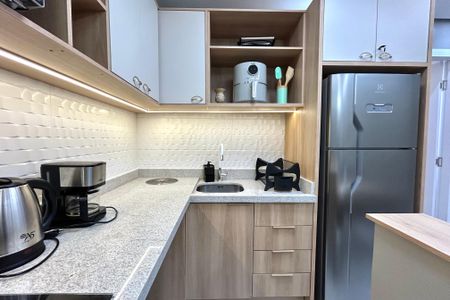 Cozinha  de apartamento para alugar com 1 quarto, 32m² em Estreito, Florianópolis