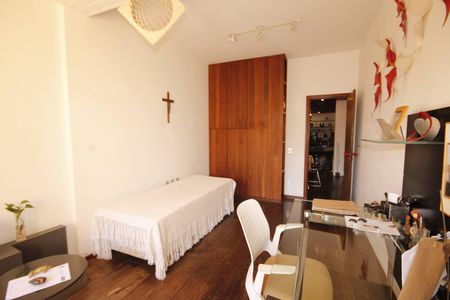 Casa à venda com 267m², 4 quartos e 3 vagasquarto 1