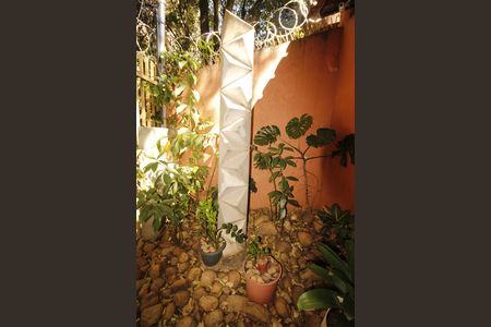 jardins de casa à venda com 4 quartos, 267m² em Serra, Belo Horizonte