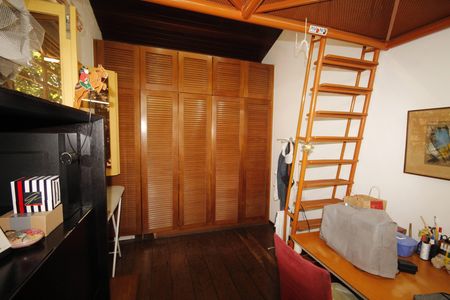 Casa à venda com 267m², 4 quartos e 3 vagasquarto 3