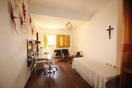 Casa à venda com 267m², 4 quartos e 3 vagasquarto 1